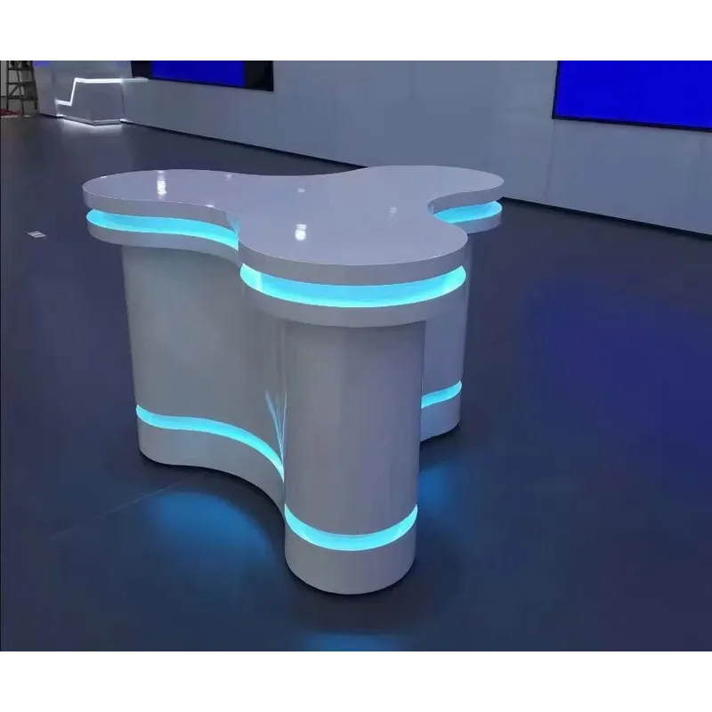 Tables - โต๊ะแสดงสินค้าทรงกลมเรืองแสง Nakajima สำหรับโชว์รูมเทคโนโลยีสร้างสรรค์ พร้อมขาตั้งเคลือบสีอบสำหรับจัดแสดงนิทรรศการ